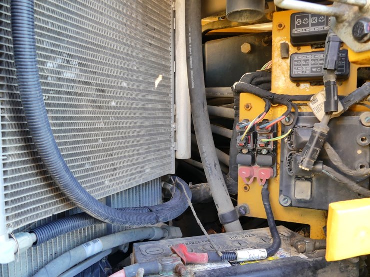 2019-caterpillar-308cr-image-7