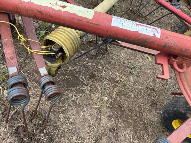 new-holland-162-image-4