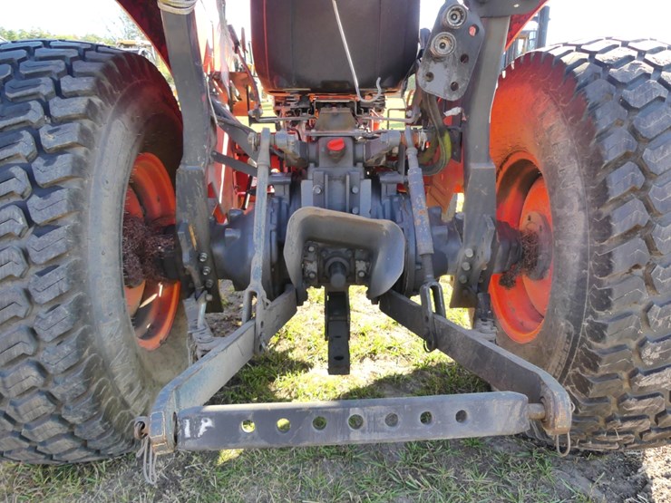 2018-kubota-l4701-image-5