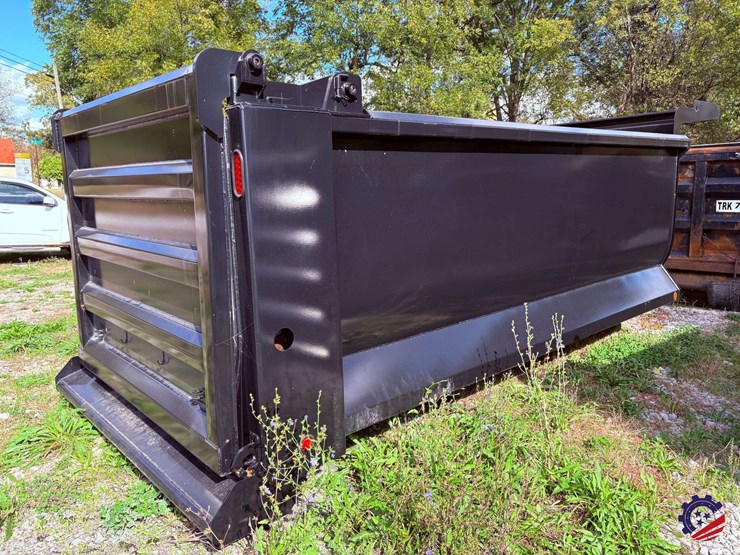 new-16'-ox-body-dump-body-with-high-lift-gate-image-3