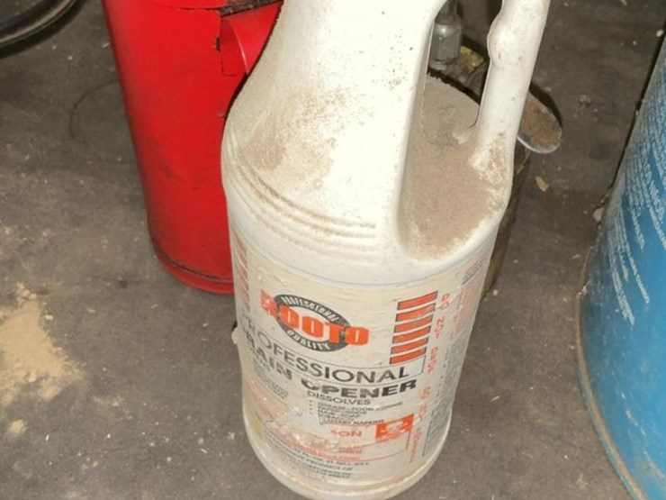 #769-•-oil-cans,-and-assorted-parts-image-5