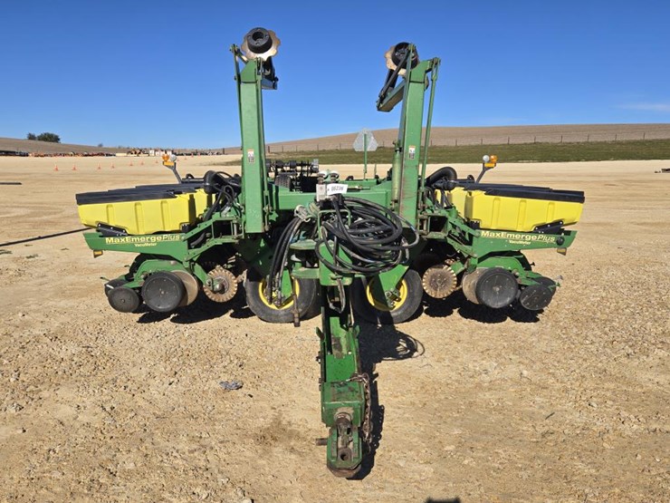2025-john-deere-1780-image-2