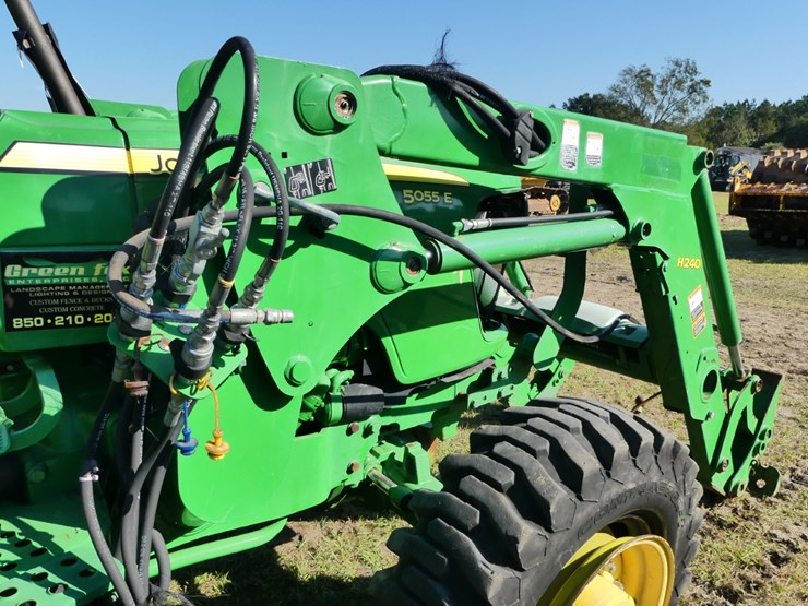 2014-john-deere-5055e-image-9