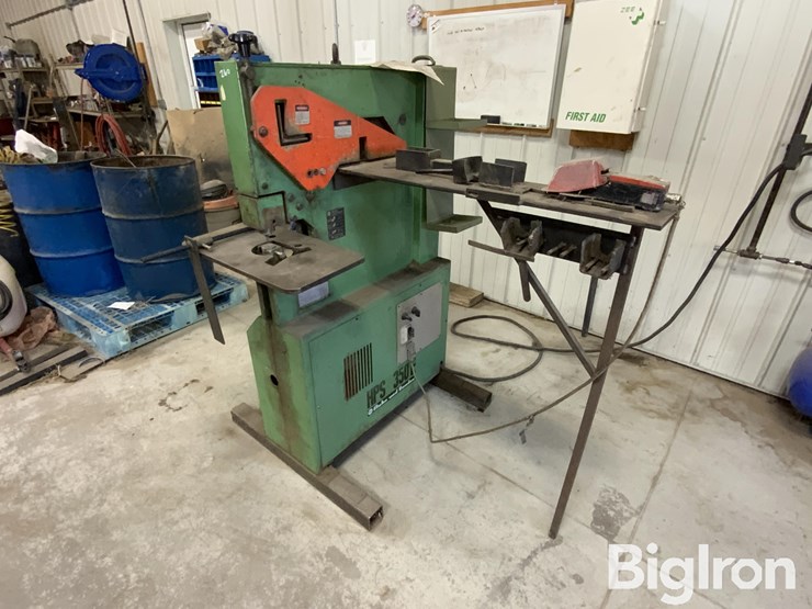 mubea-hps350e-iron-worker-image-7