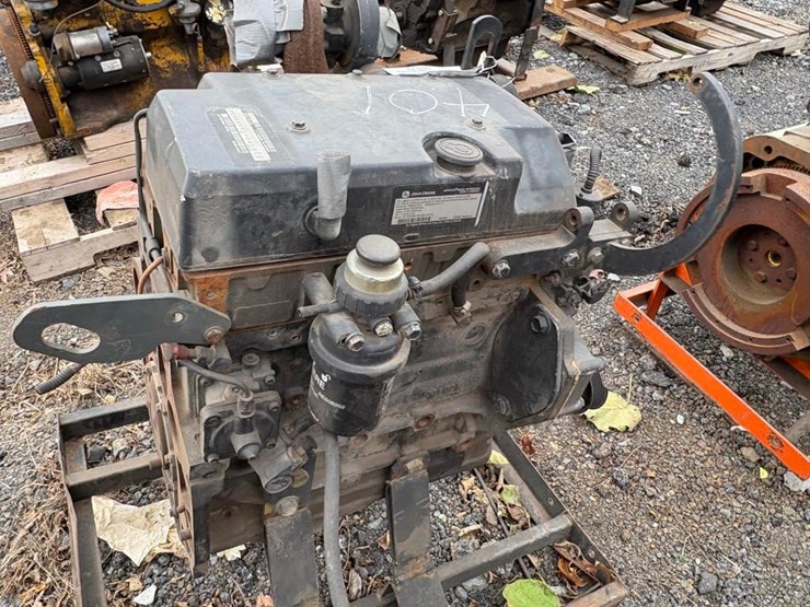 john-deere-4024t-image-5