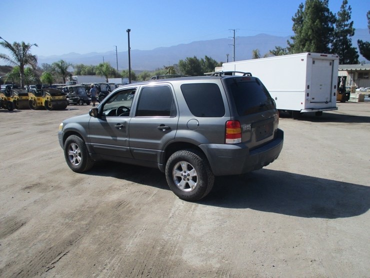 2005-ford-escape-xlt-image-4