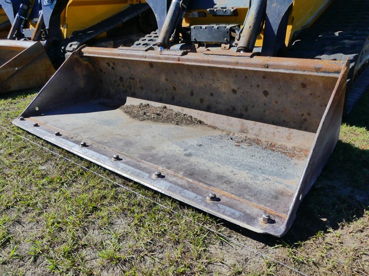 2021-deere-331g-image-12