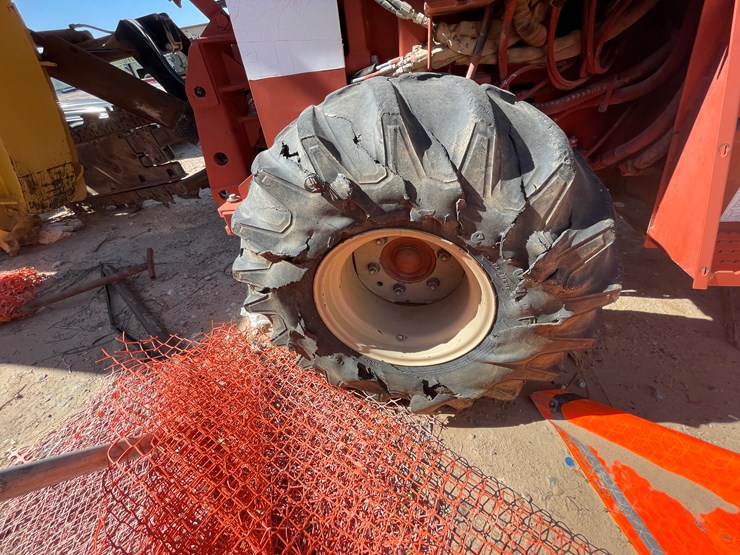 ditch-witch-7610-image-7