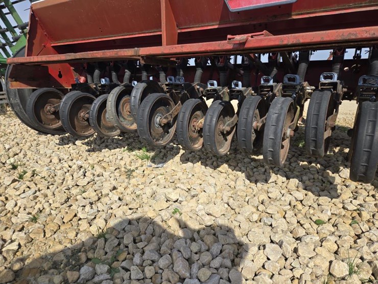 international-5100-image-11