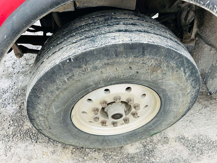 kenworth-t800-image-10