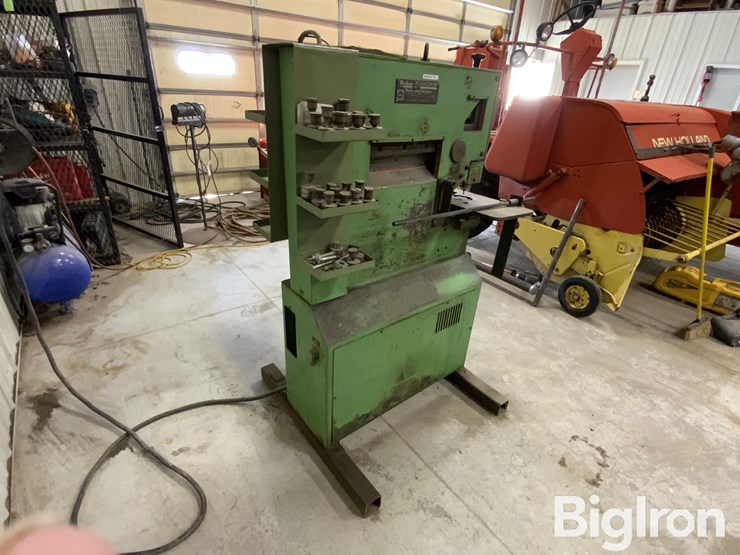 mubea-hps350e-iron-worker-image-3