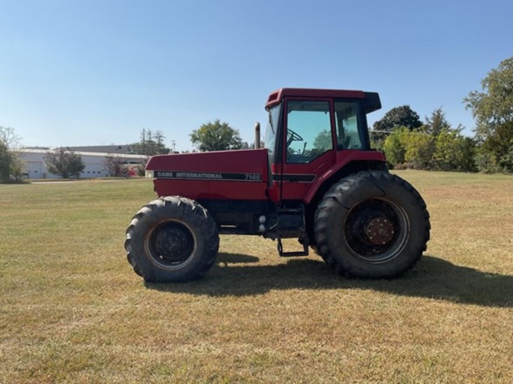 1989-case-ih-7140-image-2