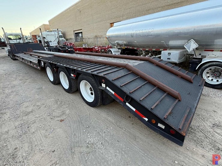 2014-viking-53'-x-102"-image-2