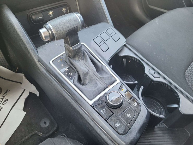 2023-kia-sportage-image-13