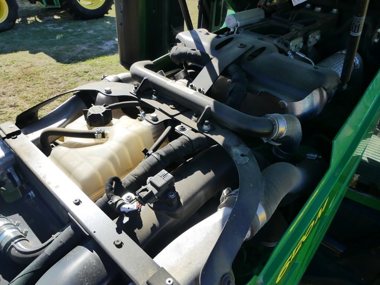2022-john-deere-6120m-image-12