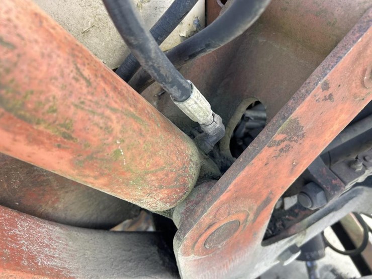 ditch-witch-2310-image-26