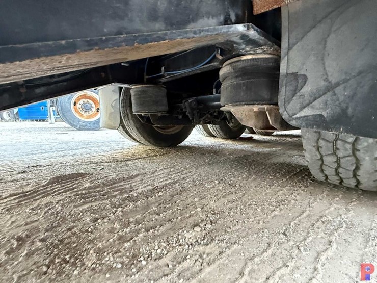 2014-viking-53'-x-102"-image-10