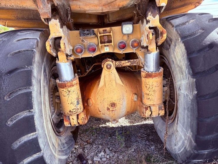 1994-caterpillar-773b-image-16