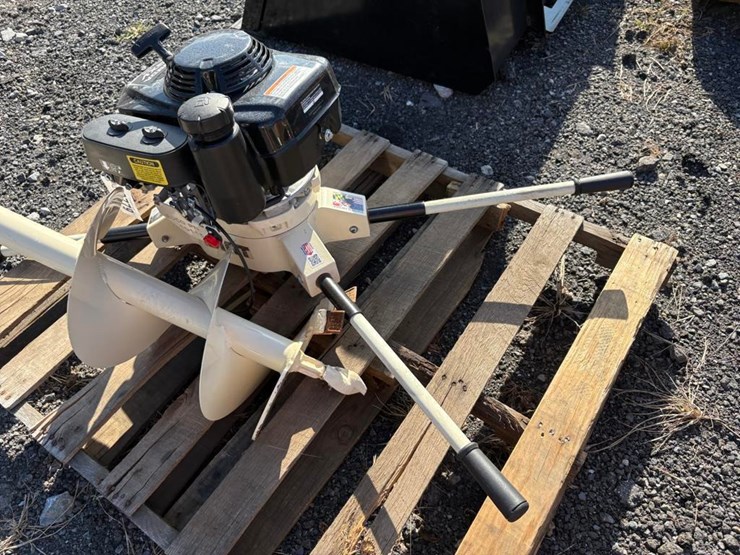 edco-12in-post-hole-digger-image-5