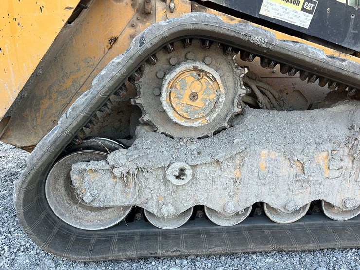 2020-caterpillar-289d3-image-13