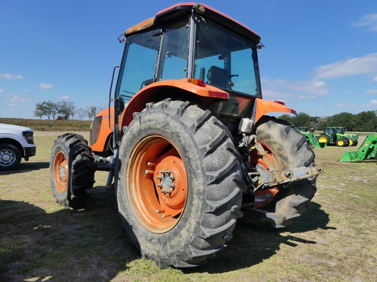 2009-kubota-m108s-image-4
