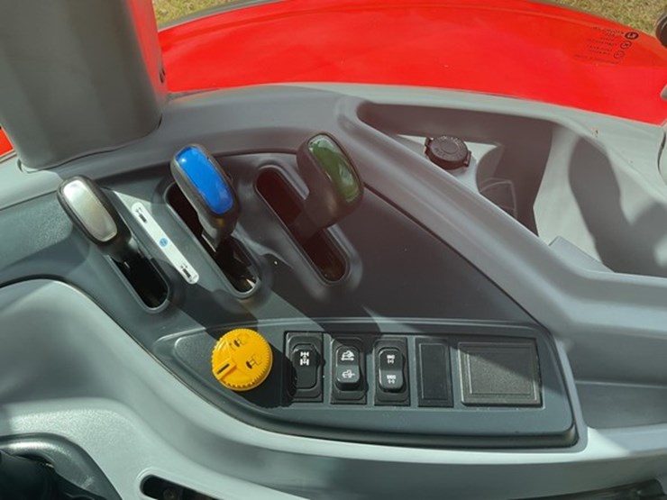 #39-•-2019-kioti-px1053-loader-tractor-image-19