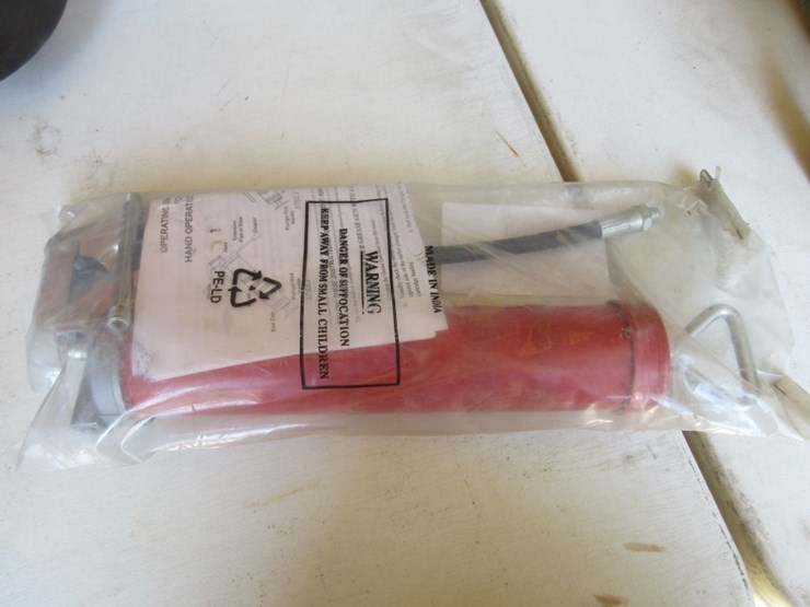 lot-of-new-unused-hand-grease-pump-image-2