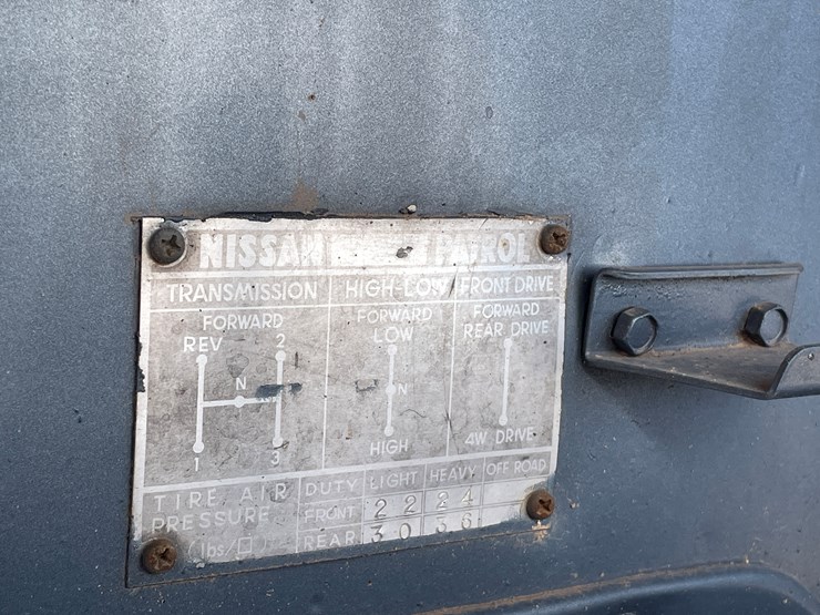 1965-nissan-patrol-image-30