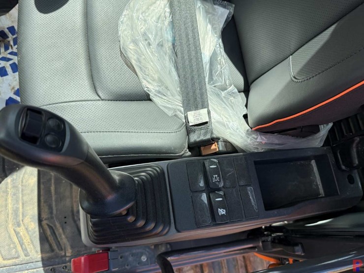 2023-doosan-dx255-lc-image-17