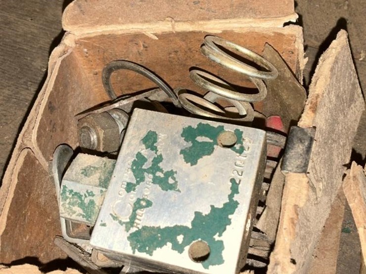 #754-•-wrenches,-tools,-miscellanous-parts-image-45