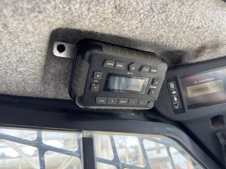 2019-deere-331g-image-28