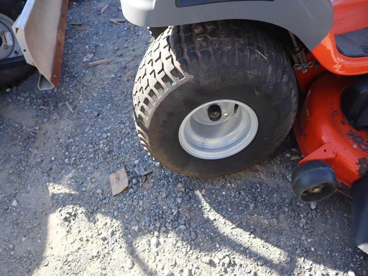 husqvarna-yth25k48-riding-mower-image-10