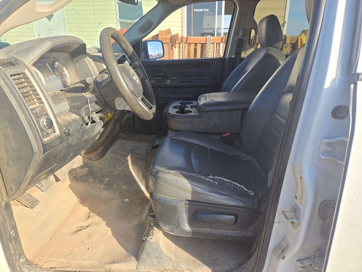 2015-ram-1500-tradesman-image-12