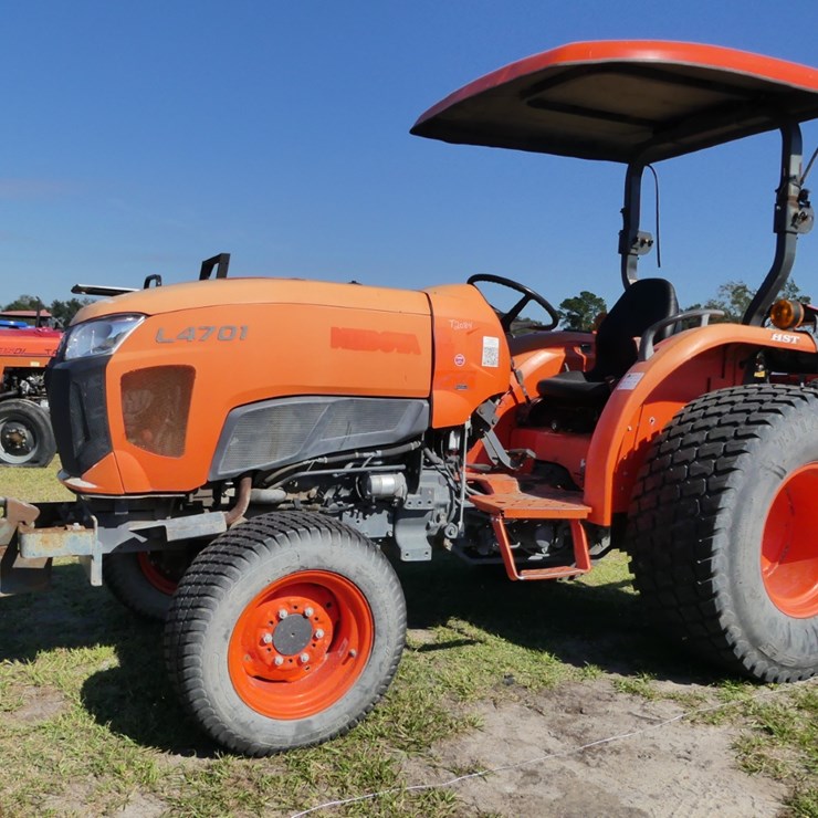 2017 KUBOTA L4701