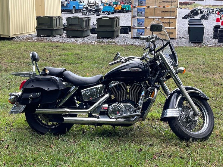 1998-honda-vt1100c3-shadow-aero-motorcycle-image-5