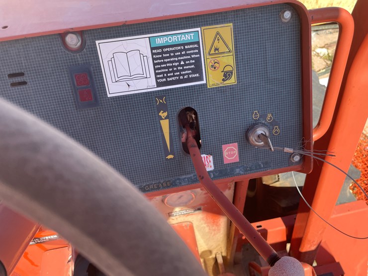 ditch-witch-7610-image-17