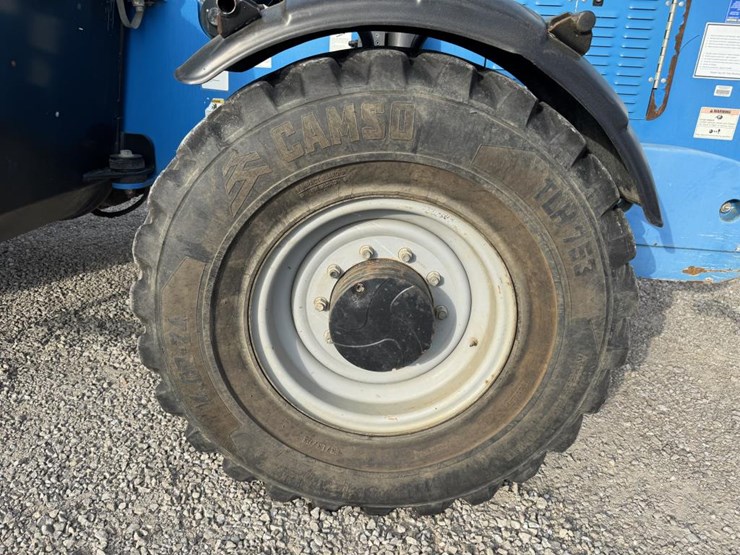 #1460-•-2014-genie-1056-telehandler-image-58