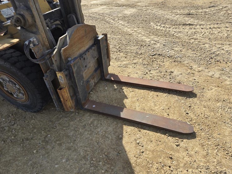 #5832-•-cat-gp40k2-fork-lift-image-14