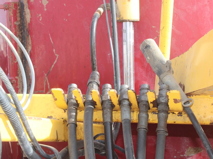 supreme-intl-700t-image-14