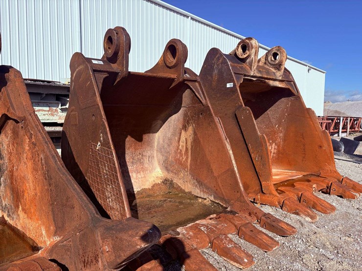 caterpillar-375-image-1