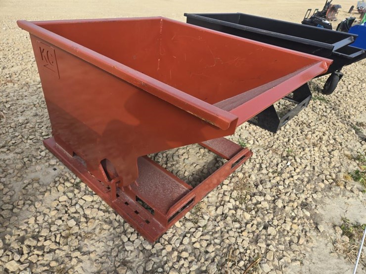 #5900-•-new-1.5-yd-self-dumping-hopper-image-2