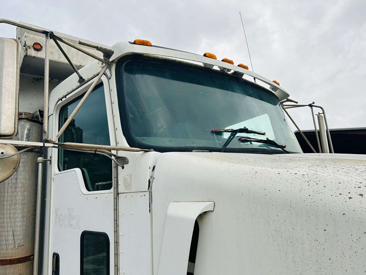 kenworth-t800-image-29