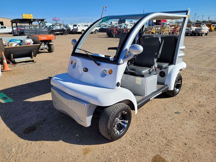 2018-moto-electric-vehicles-golf-cart-image-1