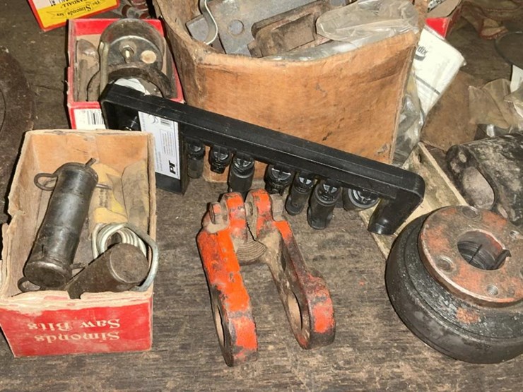 #754-•-wrenches,-tools,-miscellanous-parts-image-33