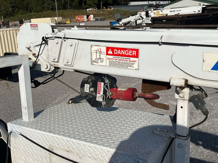 2017-ford-f550-xl-image-41