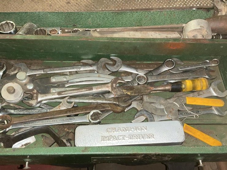 #108-•-miscellaneous-sockets,-wrenches,-and-assorted-tools-image-10