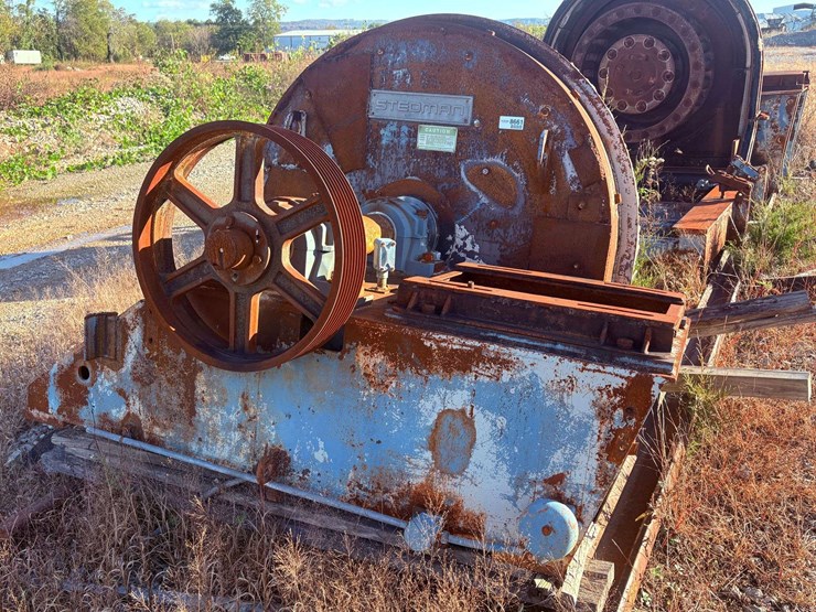 stedman-52"-portable-cage-mill-image-6