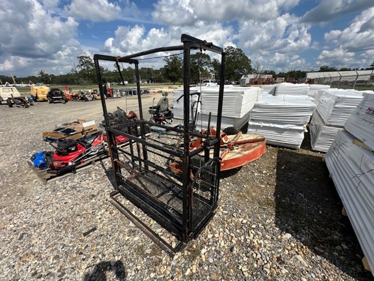 #00943-•-sheep-squeeze-chute-image-5