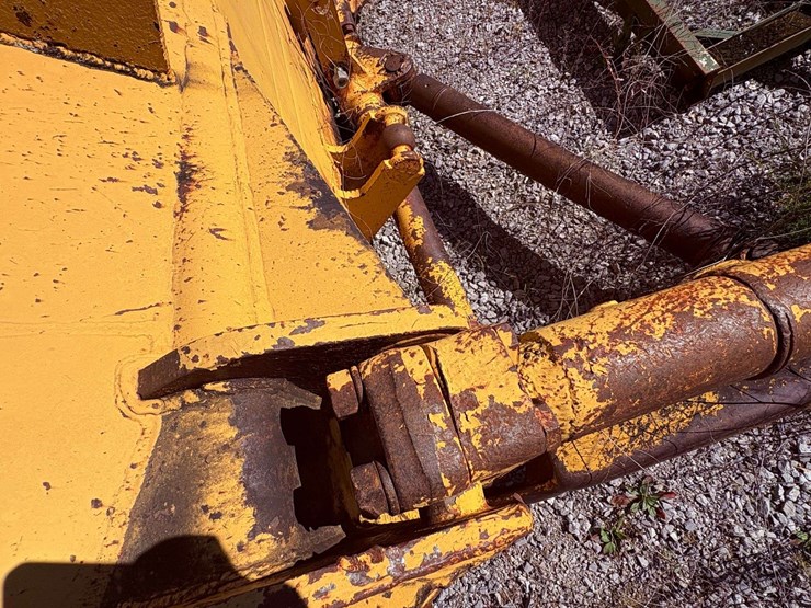 cat-semi-u-push-blade-image-15