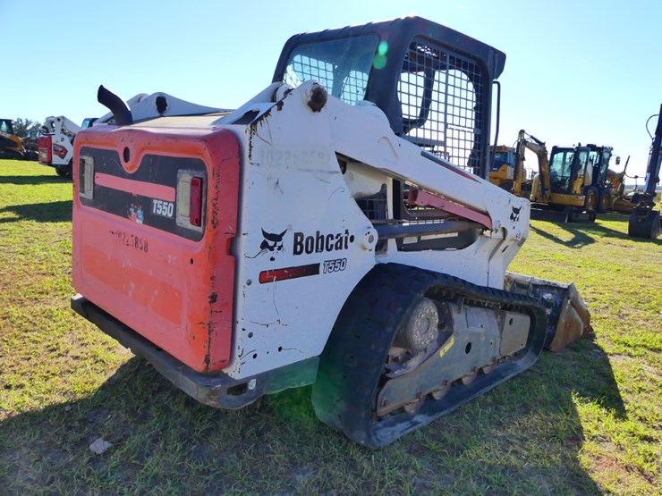 2014-bobcat-t550-image-3